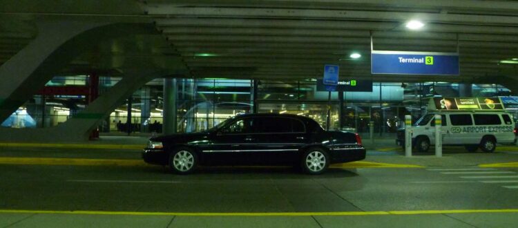 Chicago O'Hare terminal limo pickup